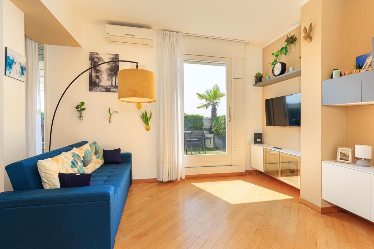Duomo View Atticquiet Terrace! Apartment Milan