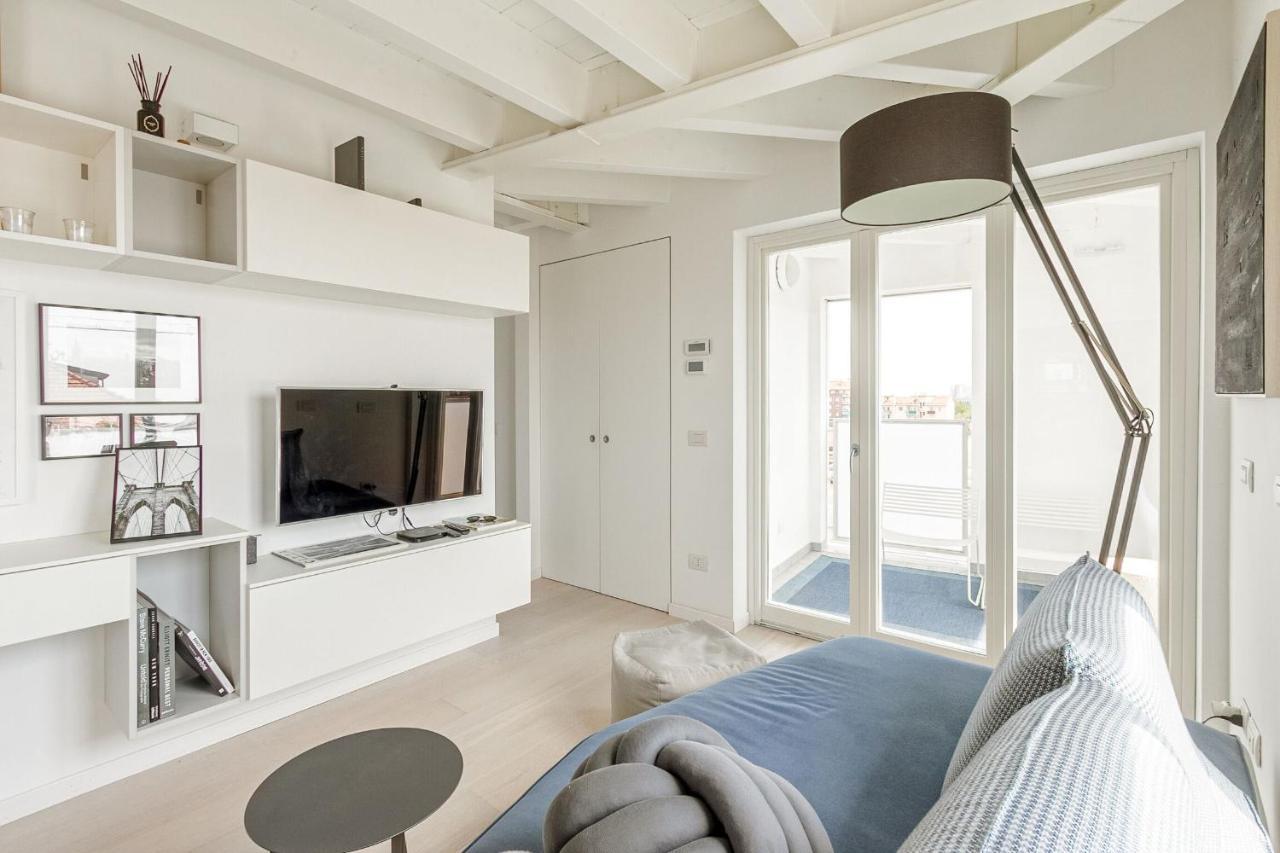 Carlo D'adda By Halldis *