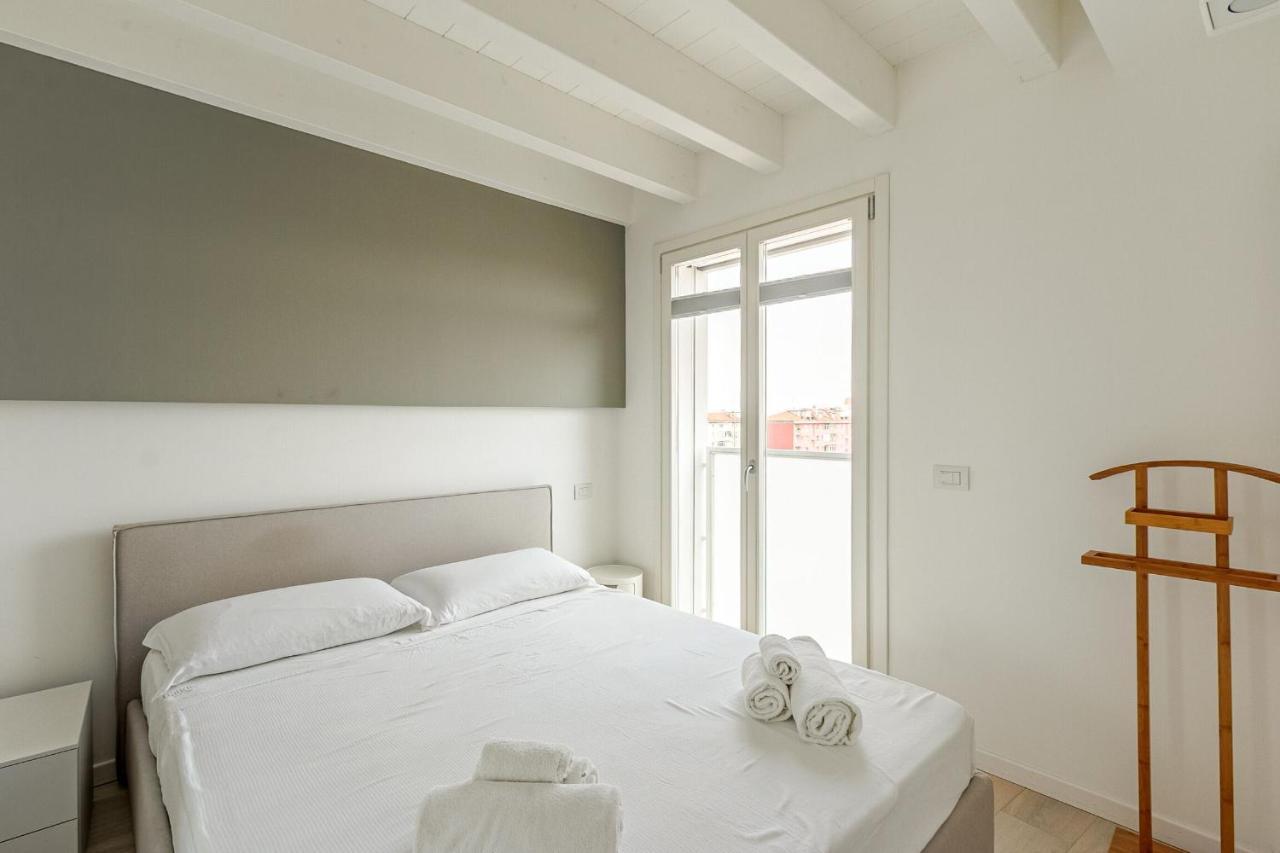 Carlo D'adda By Halldis Apartment