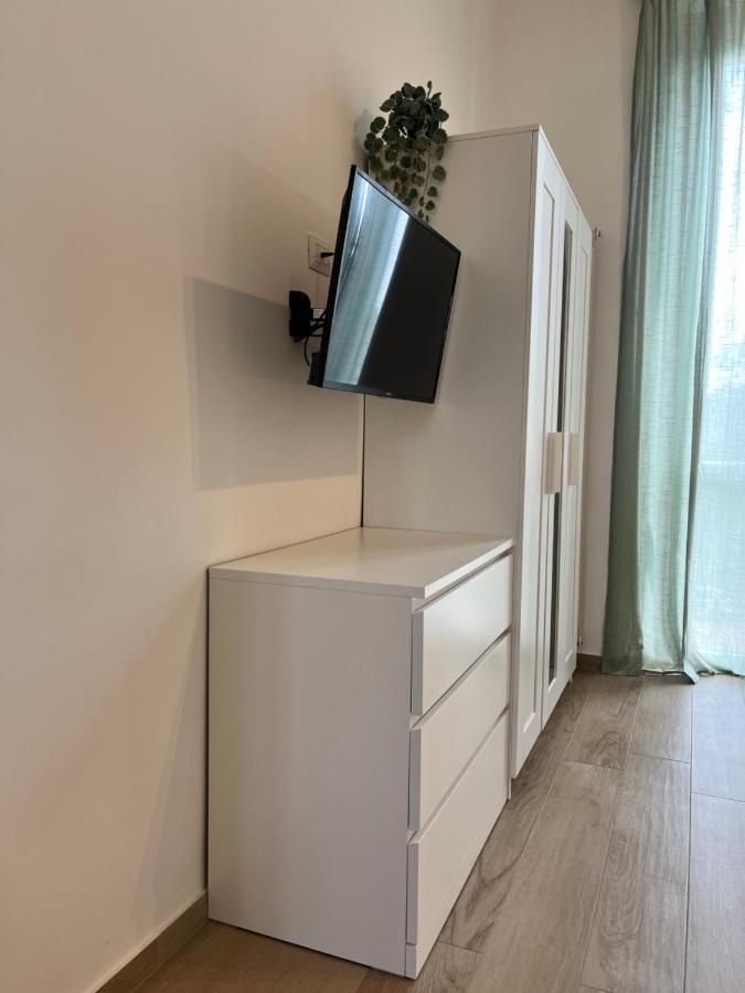 Sunny Apartment *