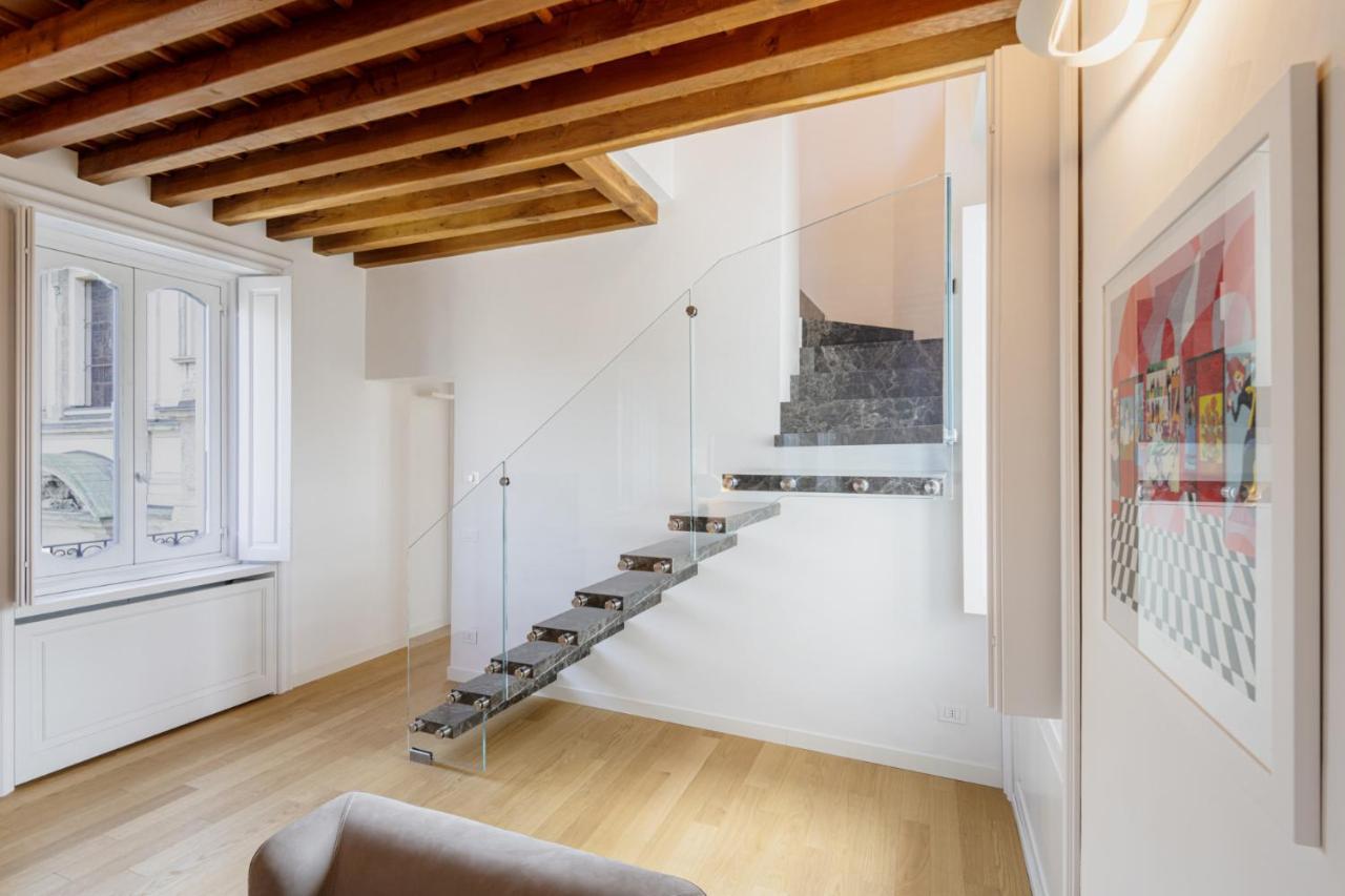 Easylife - Prestigiosa Dimora Due Passi Dal Duomo Milan