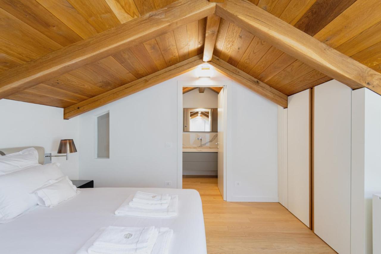 Apartment Easylife - Prestigiosa Dimora Due Passi Dal Duomo Milan