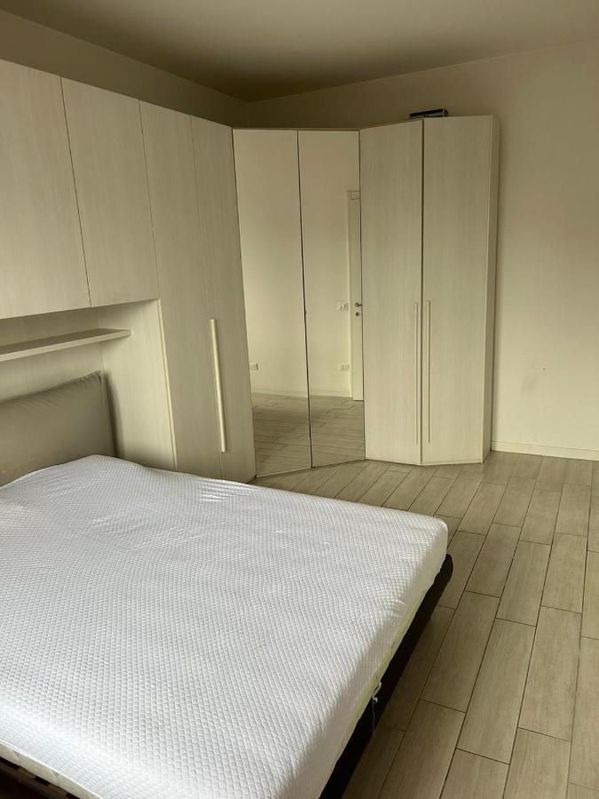 Apartment Parkside Heaven Affori Milan