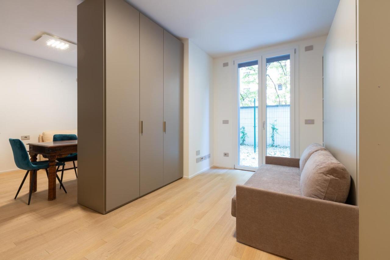 Apartment Cozy Flat With Parking Milan