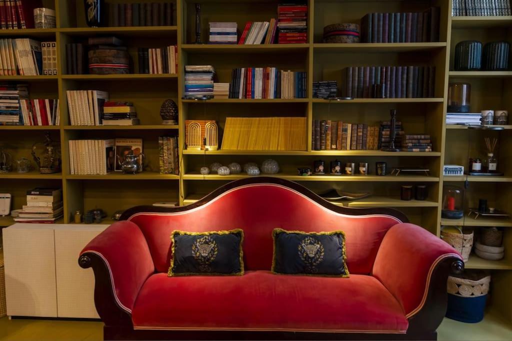 Luxury Bohemian With Private Garden In Milan