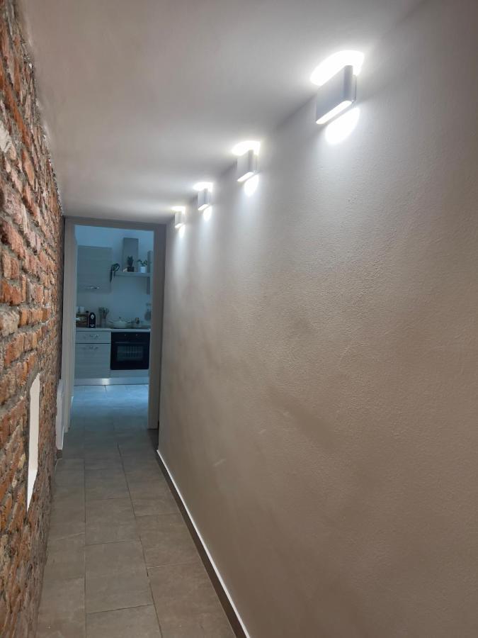 Regina In Porta Romana 3 - Sky Tv, Wifi & Breakfast Box Appartamento *