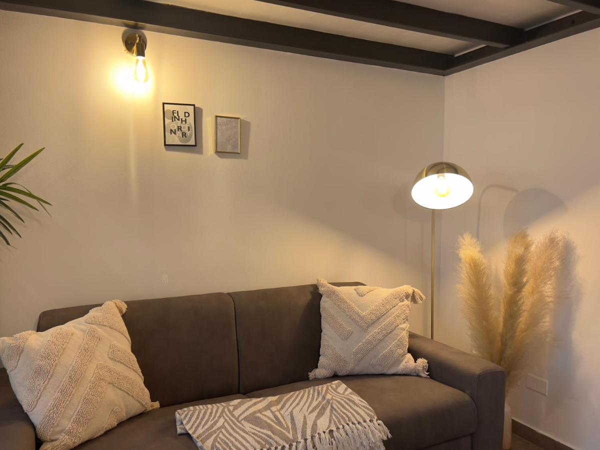 Regina In Porta Romana 3 - Sky Tv, Wifi & Breakfast Box * Milano