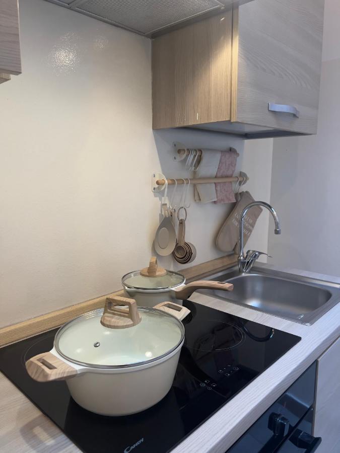 Appartamento Regina In Porta Romana 3 - Sky Tv, Wifi & Breakfast Box Milano