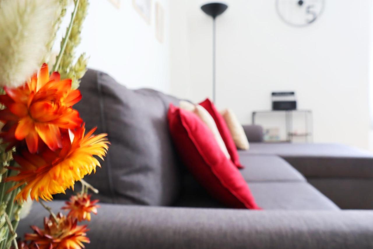Apartamento Isola District Bright House