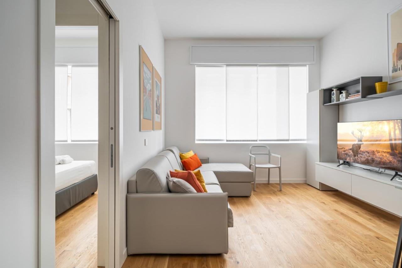 Apartment Easylife - Moderno Rifugio A Due Passi Dal Duomo Milan