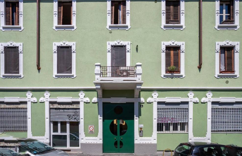 Centrale-loreto Con Terrazzo *