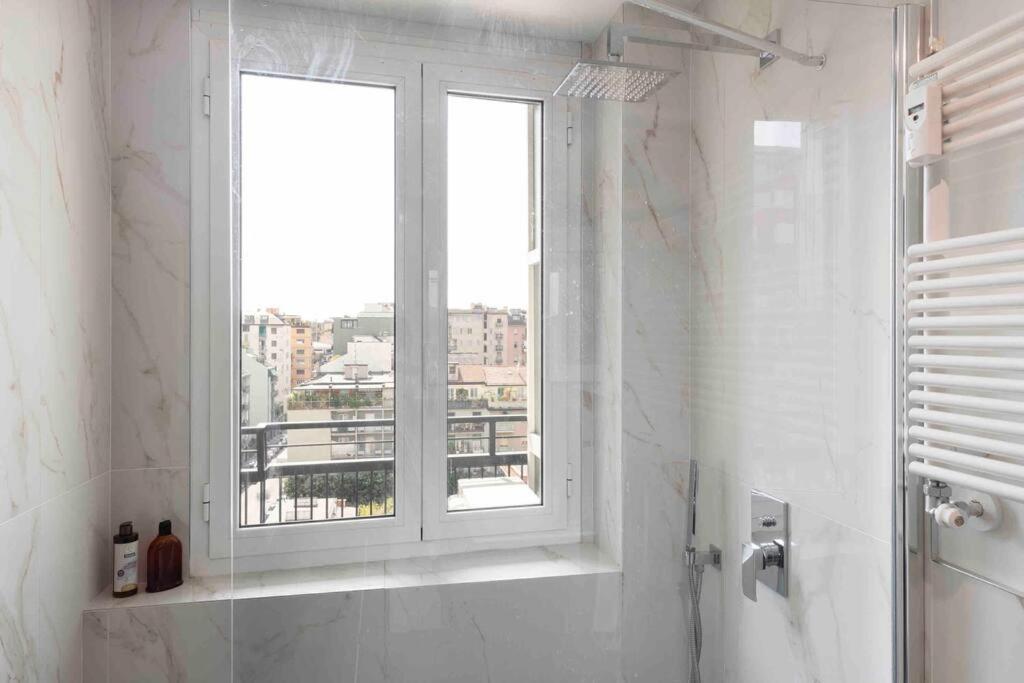 Grazioso E Spazioso In Forlanini Apartamento