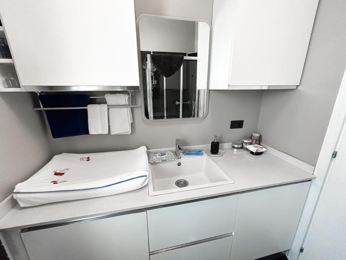 Apartment Elegance And Tranquility At 10min From The Centre! Milan