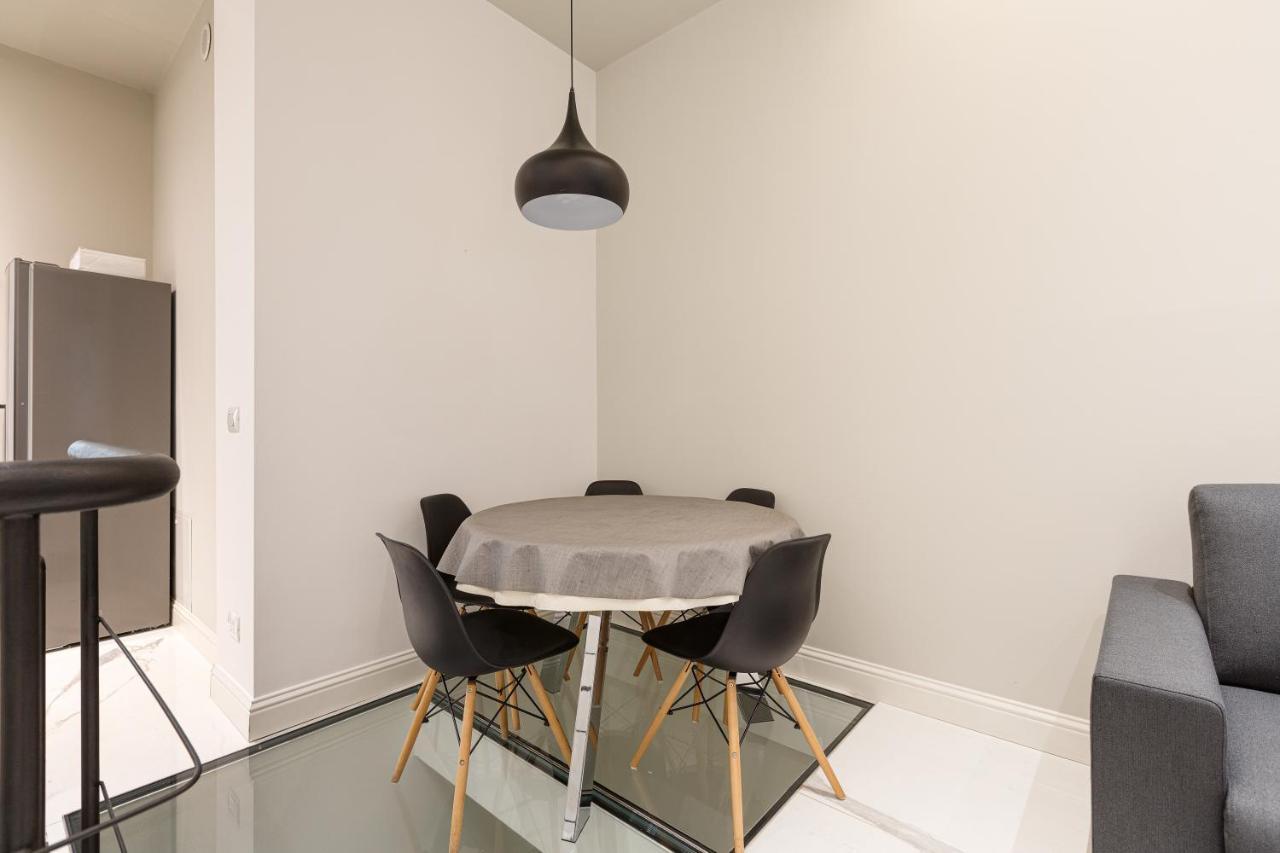 Apartment Apt Milano-moscova Con Terrazzo Condiviso Milan