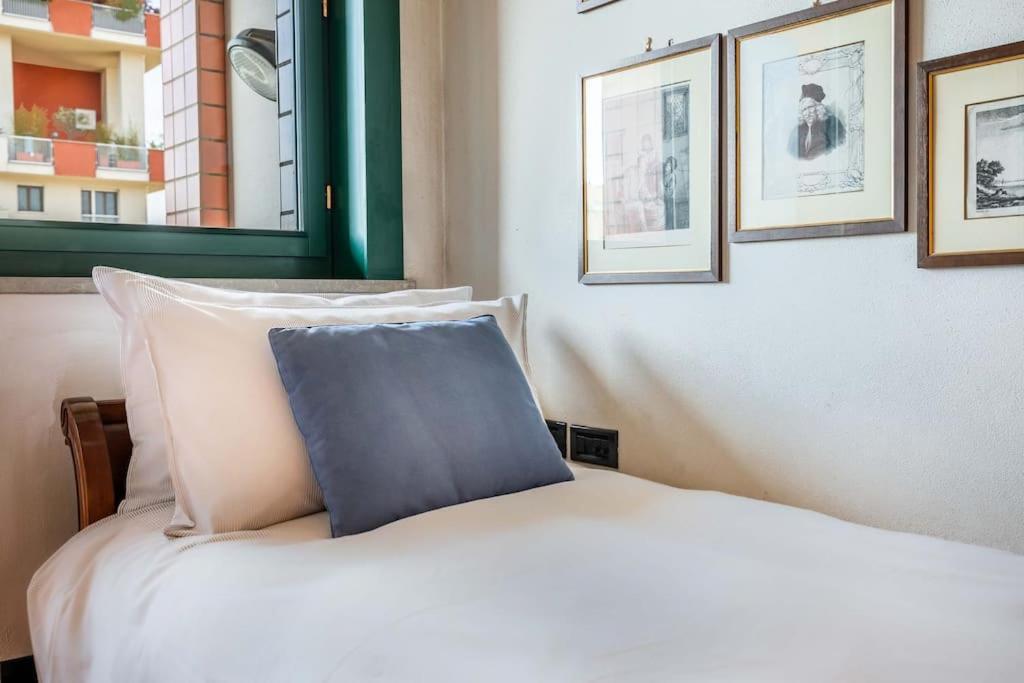 Luxury Penthouse - Sauna, Garage, Office, Terrace Milan