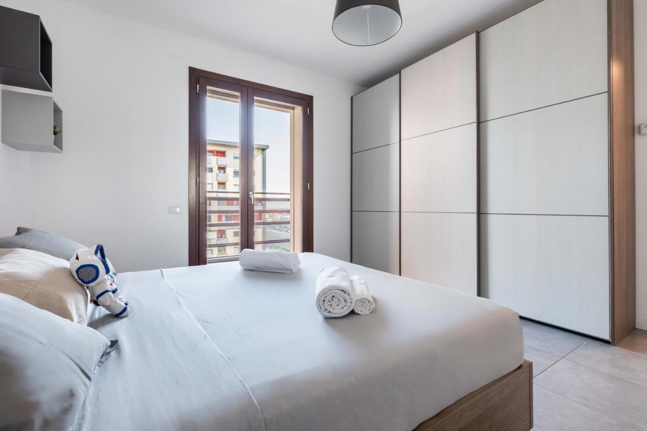 Sarca 11th Floor * Milan