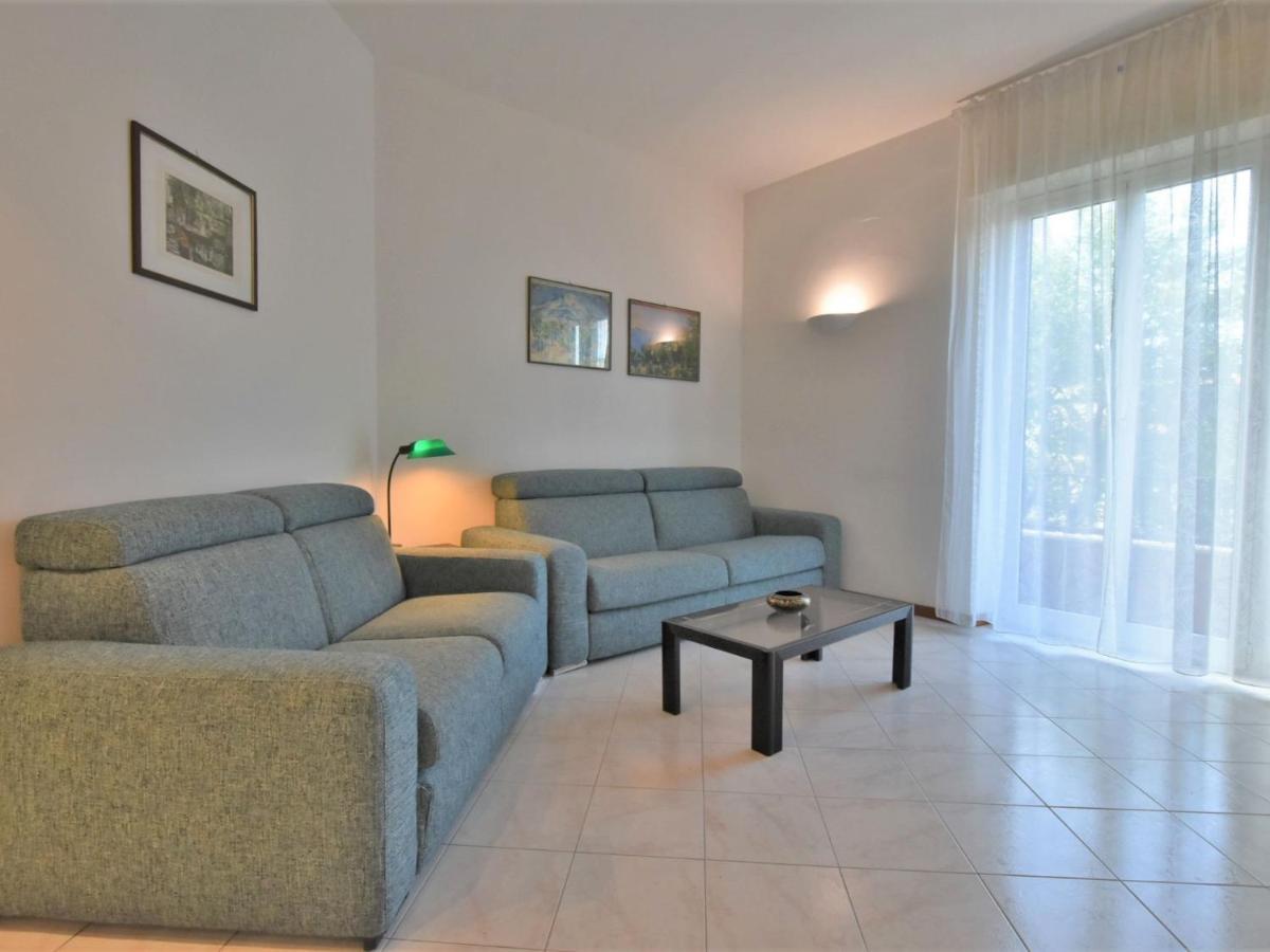 Mac Mahon By Interhome Milan