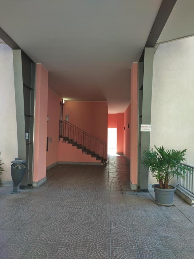 Sant'uguzzone Flat Apartamento Milão