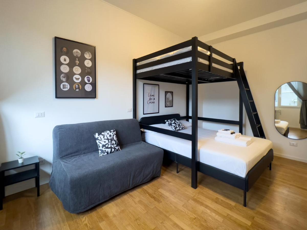 Celentano 25 - Meti Apartment *