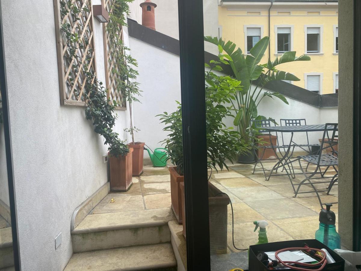 Sant Ambroeus & Apartment Milan