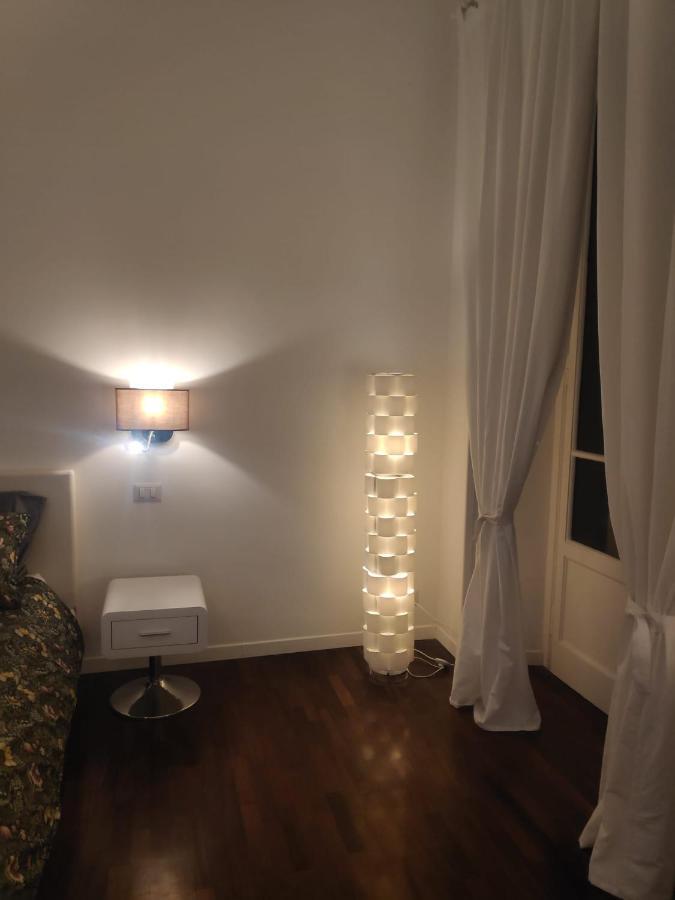Duomo Lucania M3 - Barney's Apartment Milan