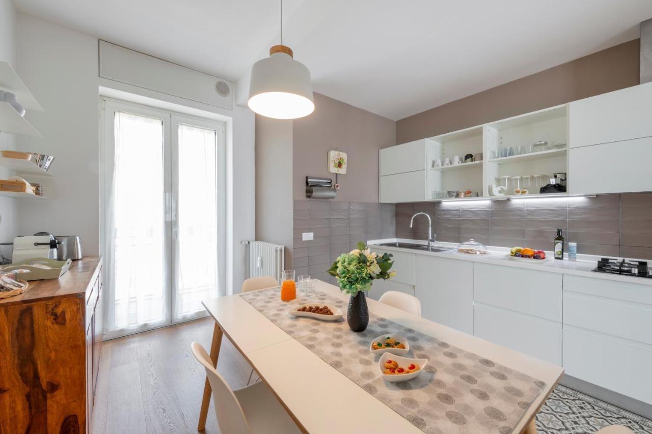 Ferrucci, 10 - Elegante Oasi Urbana A Apartment