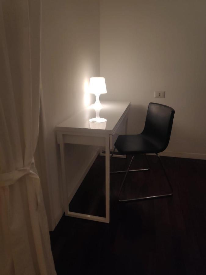 Duomo Lucania M3 - Barney's Apartment Milan