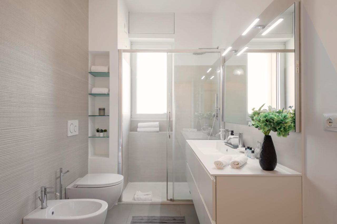 Ferrucci, 10 - Elegante Oasi Urbana A Apartment Milan
