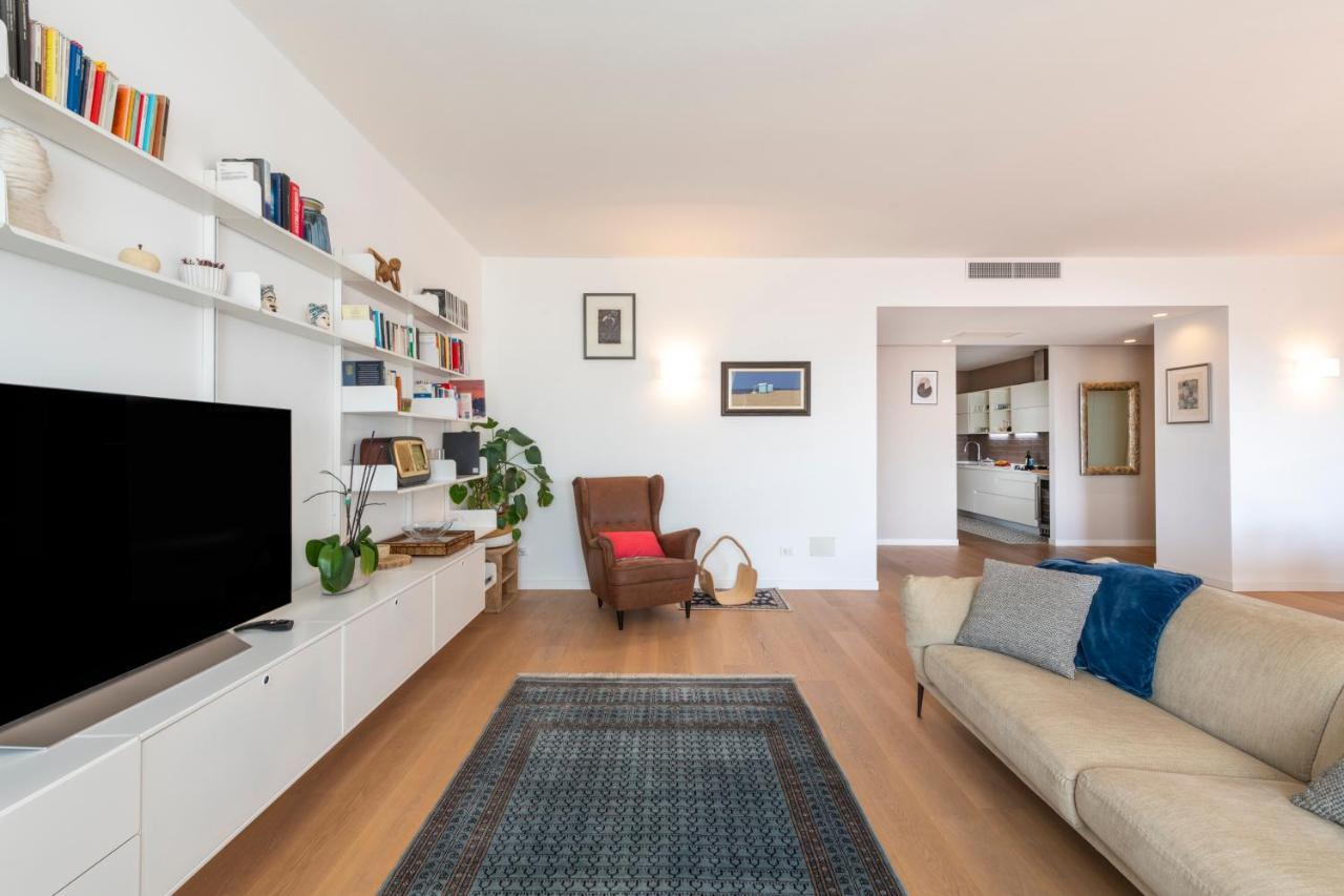 Apartment Ferrucci, 10 - Elegante Oasi Urbana A