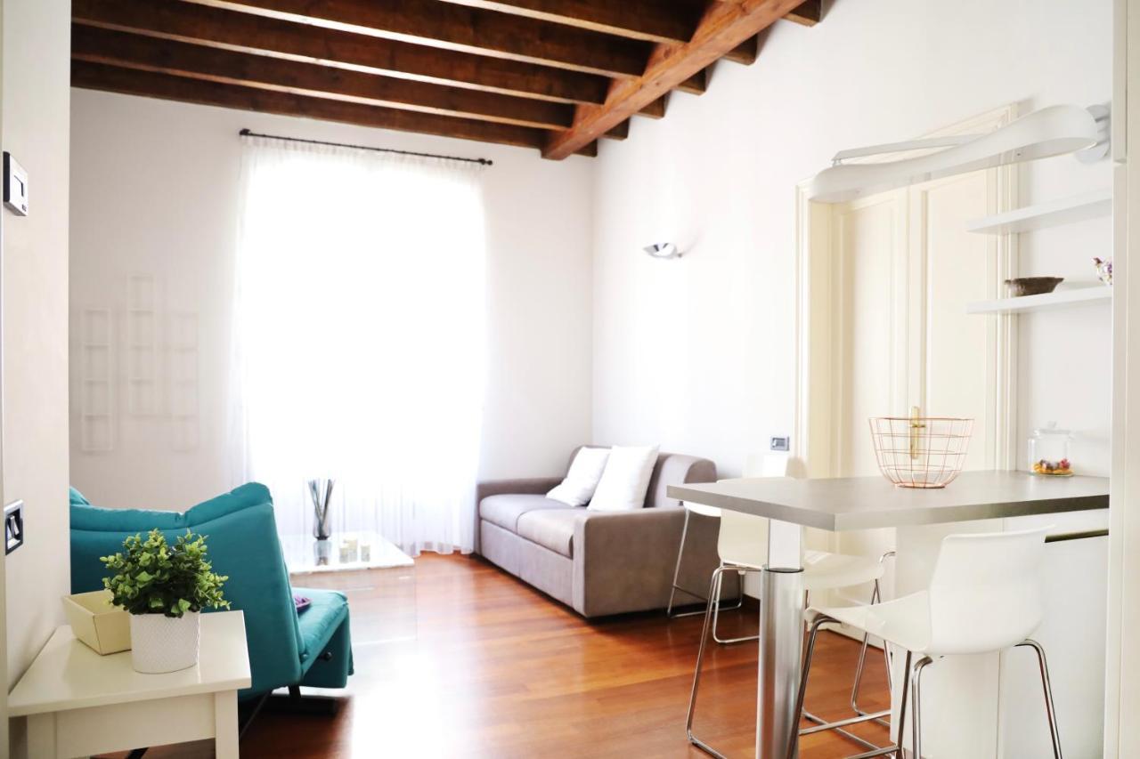 Duca Di Porta Romana, Viaorti Apartamento Milão
