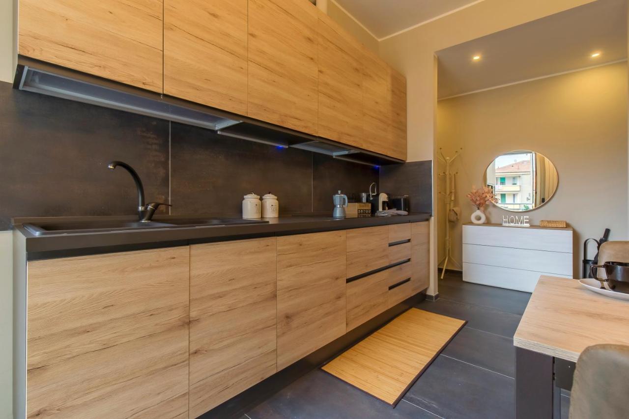 Modern & Bright 2 Bedroom Flat 50m From M4 Stop * Milan