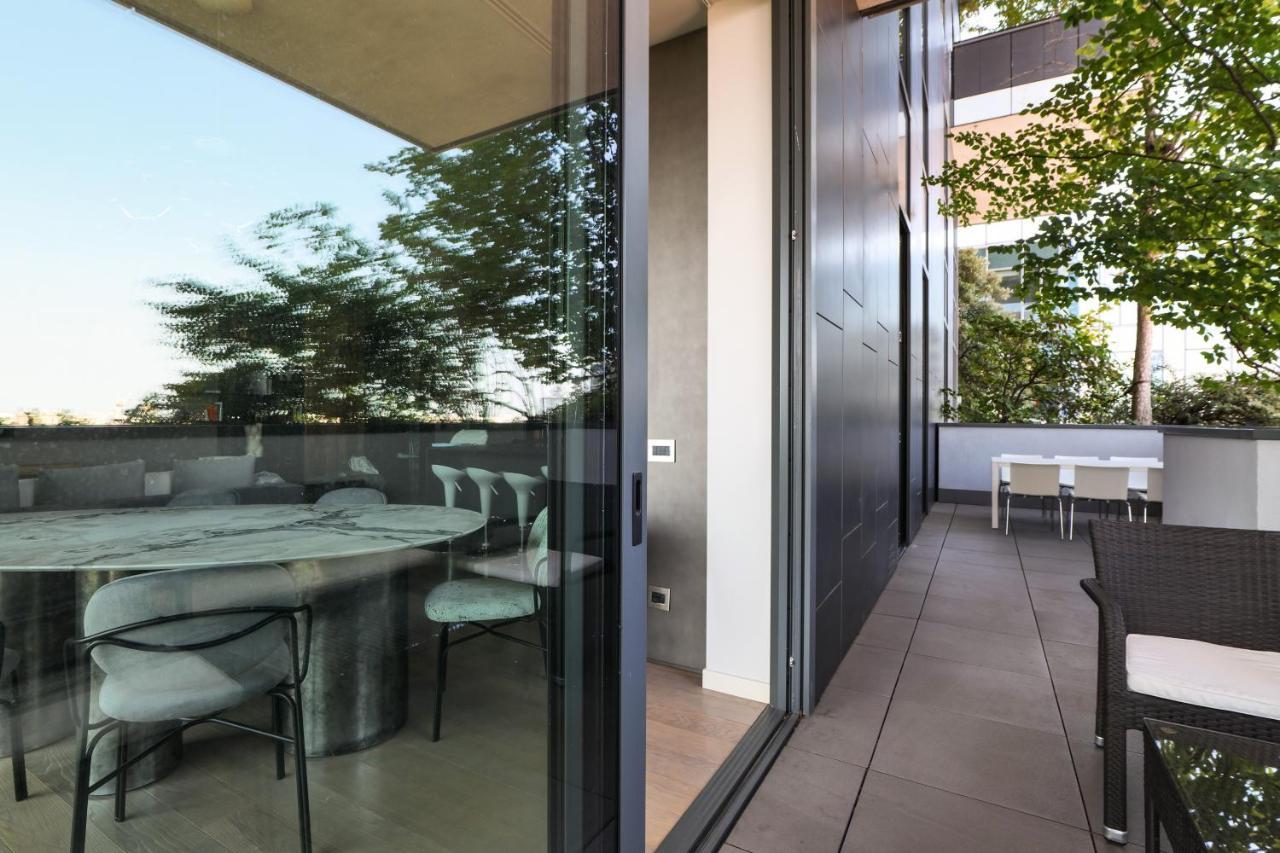 Luxury In Bosco Verticale Isola * Milan