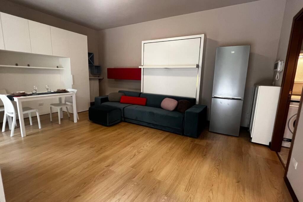 Urban House - Comfy Flat Navigli Center Apartment Milan