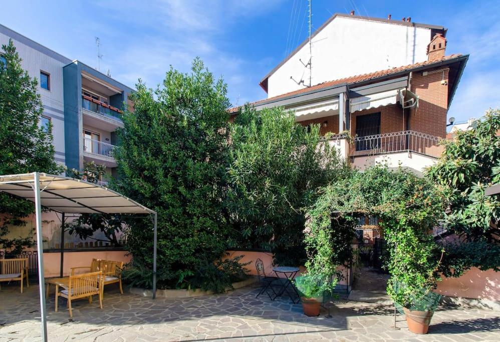 Un Insospettabile Angolo Verde In Citta Apartment Milan