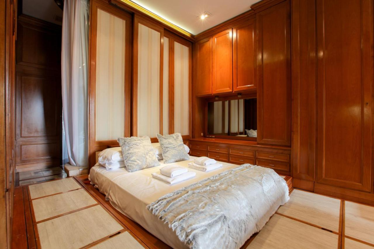 San Babila Apartment *