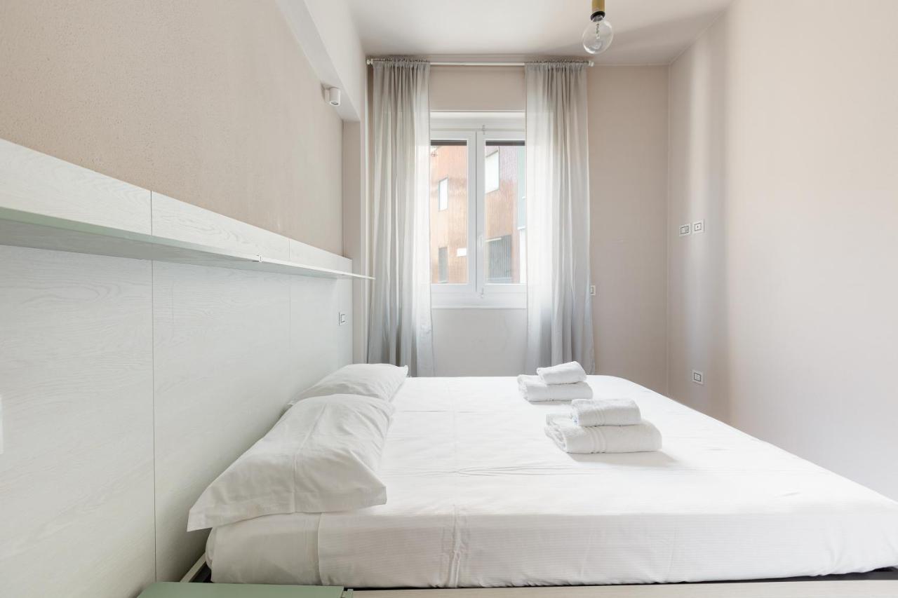 Bullona Bright & Design - M5 Gerusalemme Milan