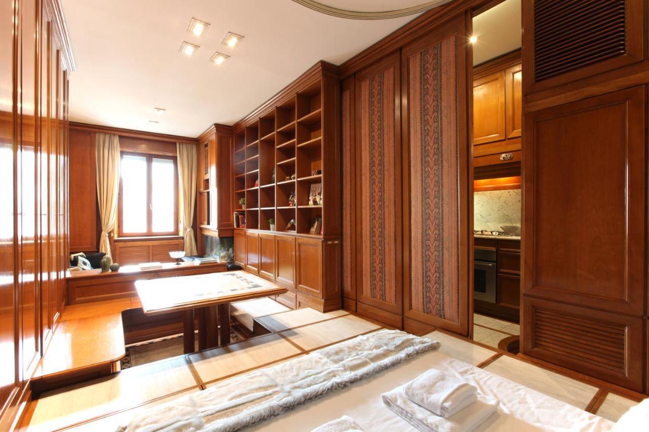 San Babila Apartment *