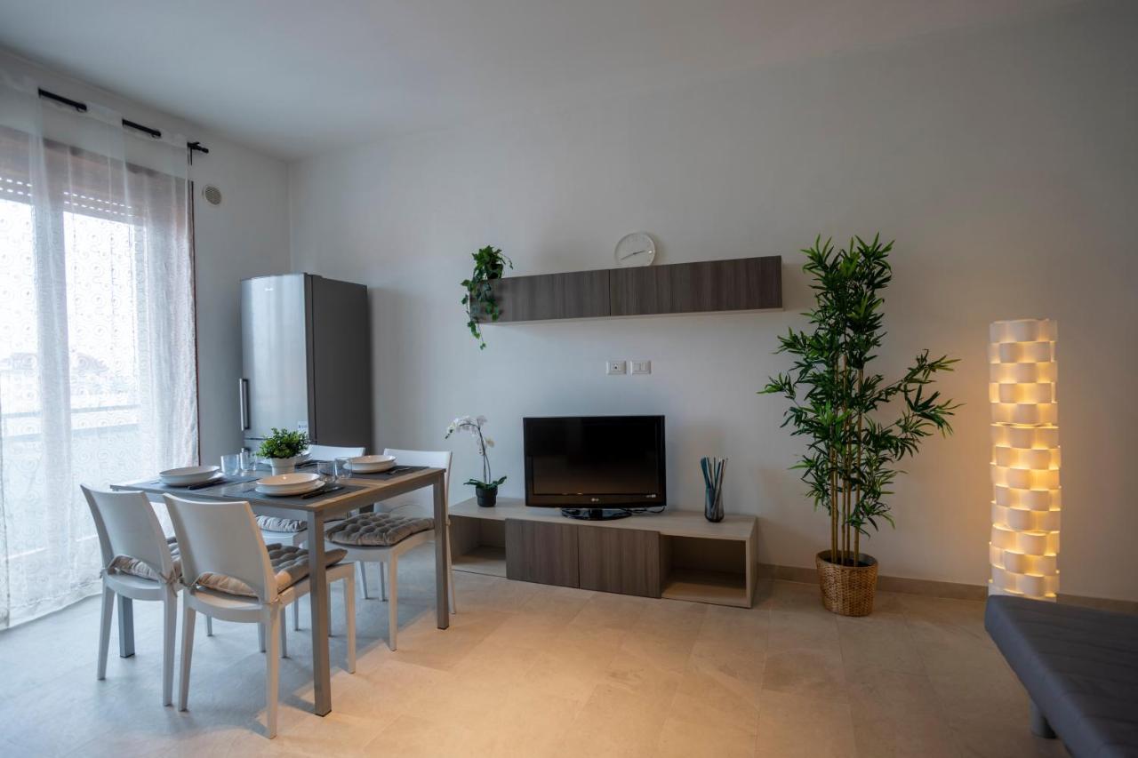 Tortona -navigli Free Parking Penthouse Con Wifi * Milão