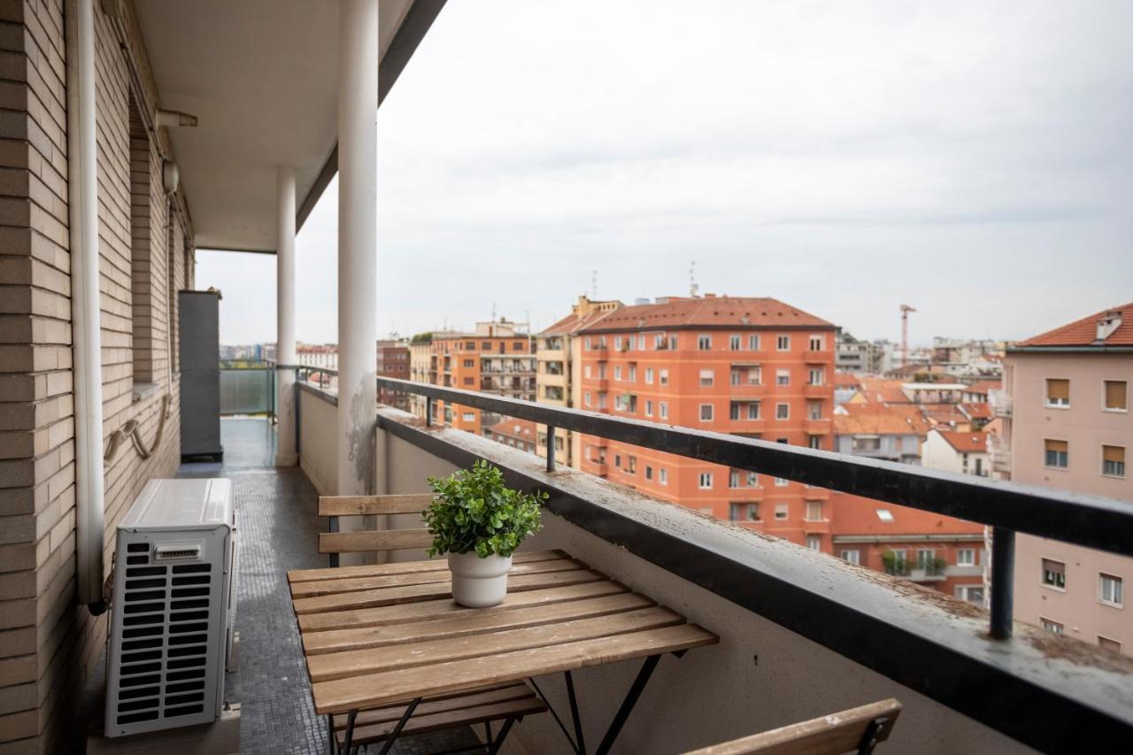 Apartamento Tortona -navigli Free Parking Penthouse Con Wifi Milão