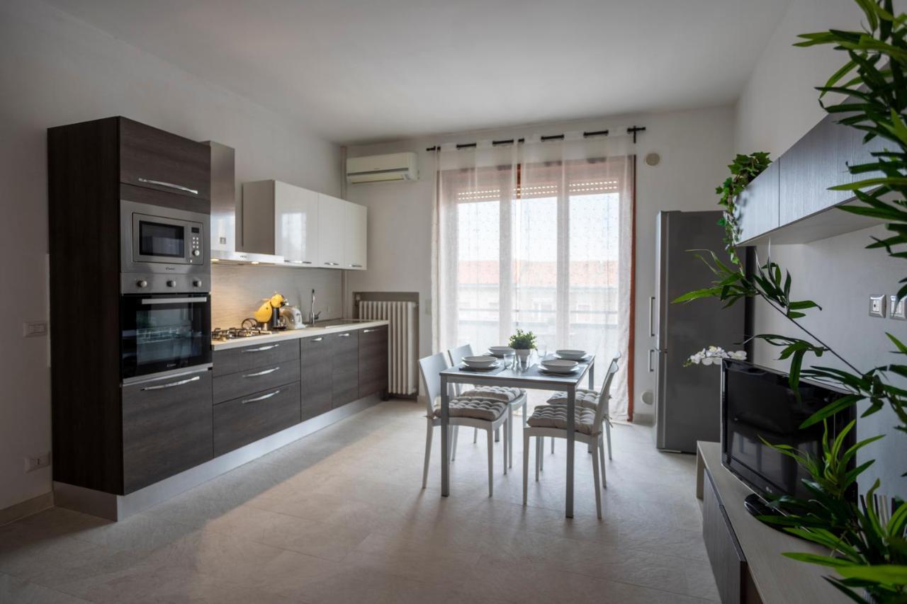 Tortona -navigli Free Parking Penthouse Con Wifi Apartamento
