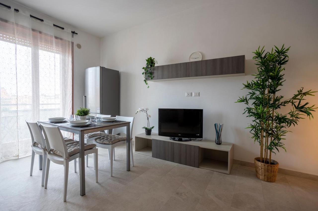 Tortona -navigli Free Parking Penthouse Con Wifi Apartamento