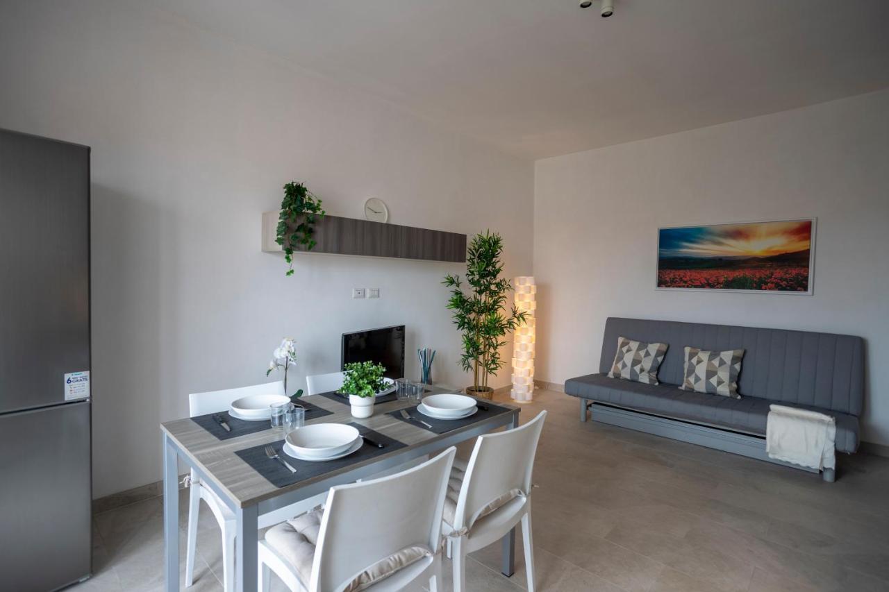 Tortona -navigli Free Parking Penthouse Con Wifi Apartamento