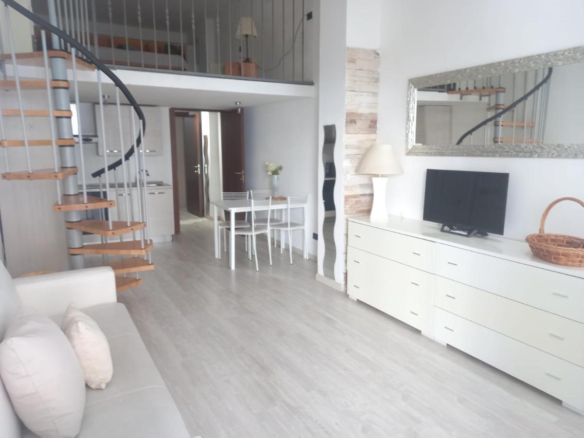 Breno Apartment Milan