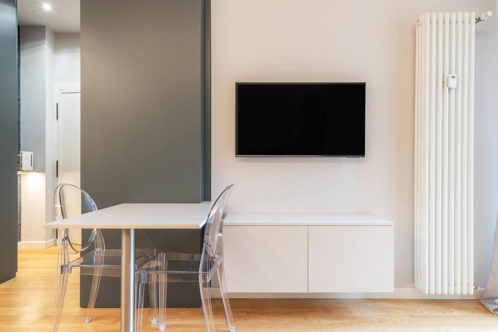 Appartamento Elegante Monolocale Sui Navigli