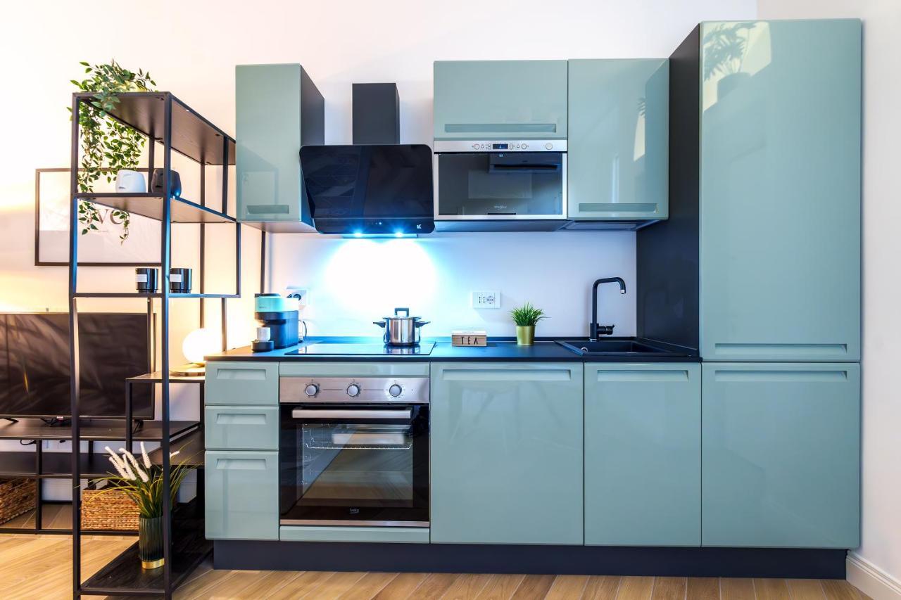 Duomo-porta Venezia, Luxury Design Apartment