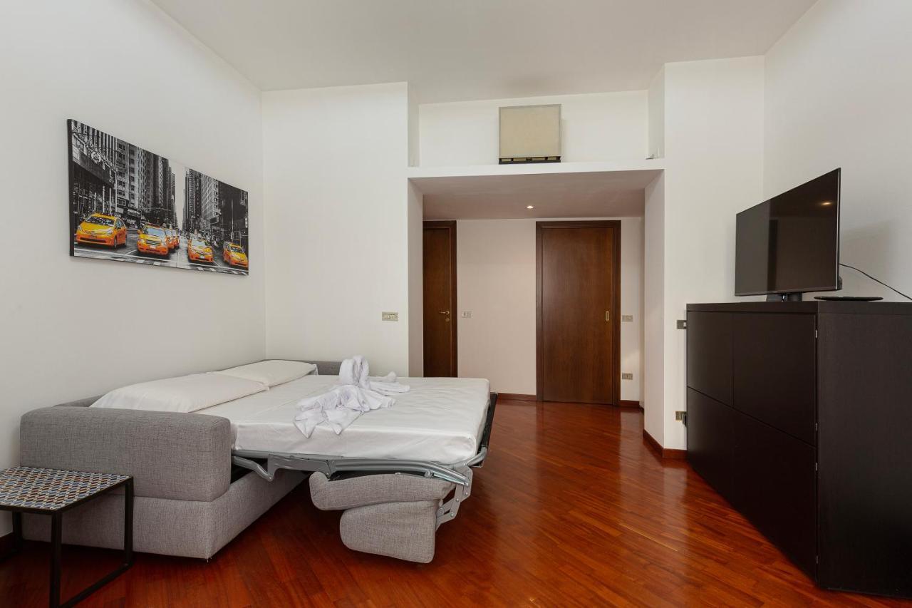 Flat In Citylife Near Metro! Appartamento *