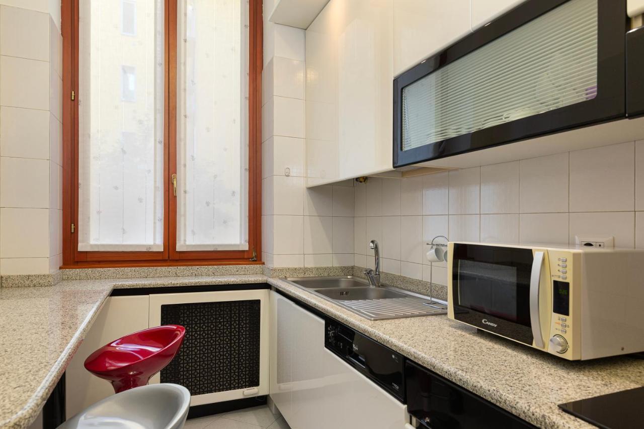 Flat In Citylife Near Metro! Milano
