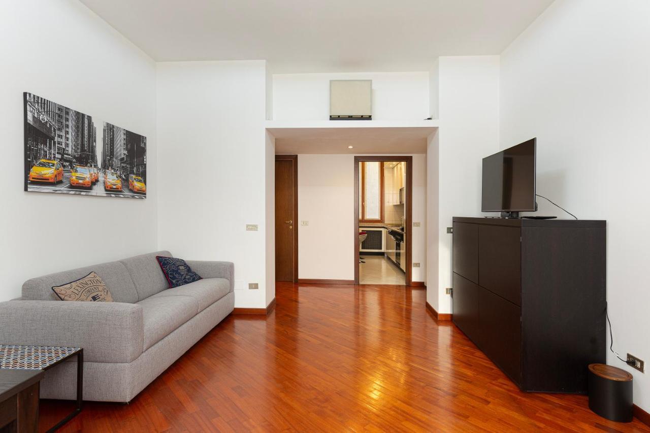 Flat In Citylife Near Metro! Appartamento Milano