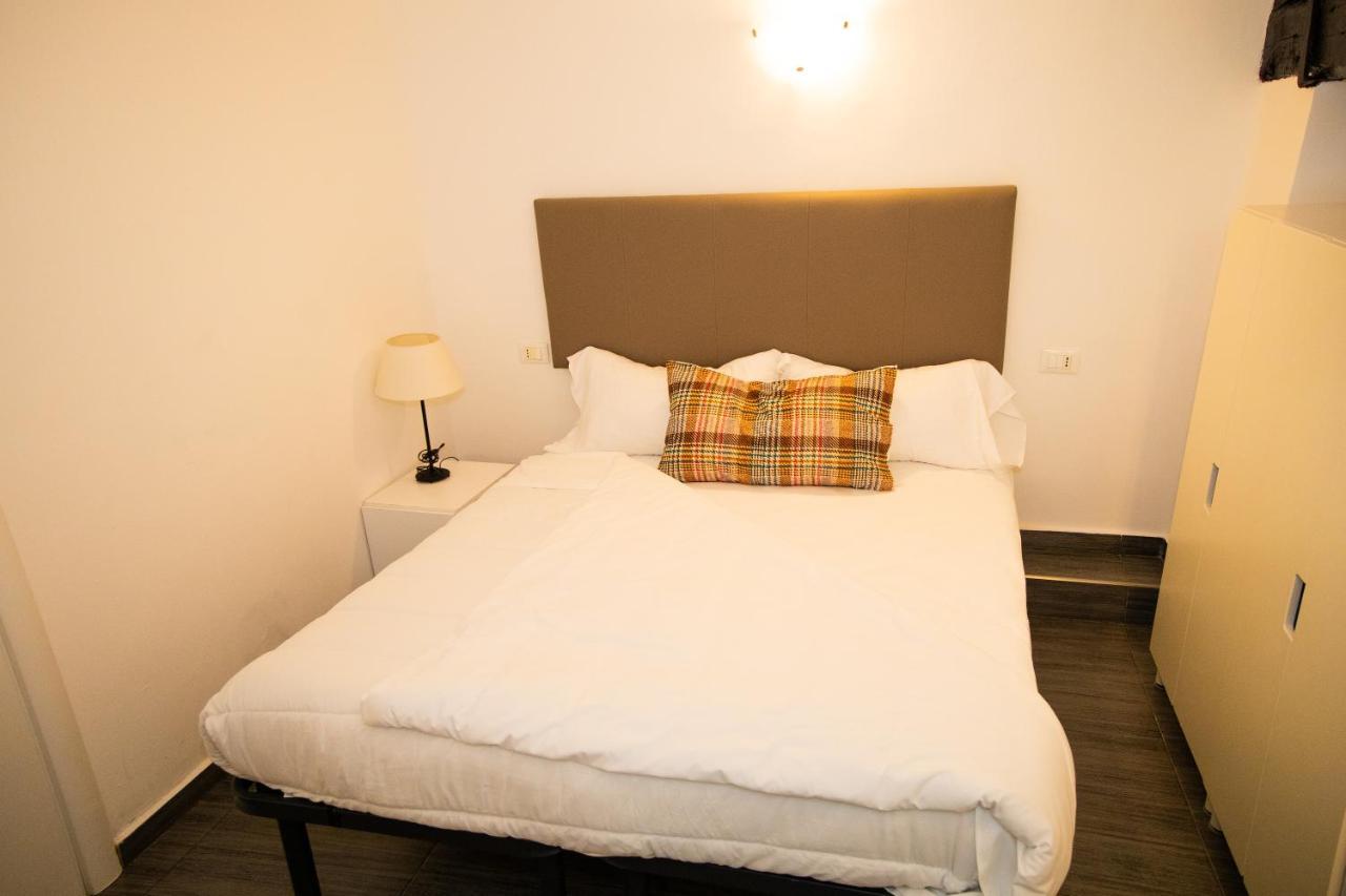 Hosting Dreams Attics - Duomo Apartment Milan