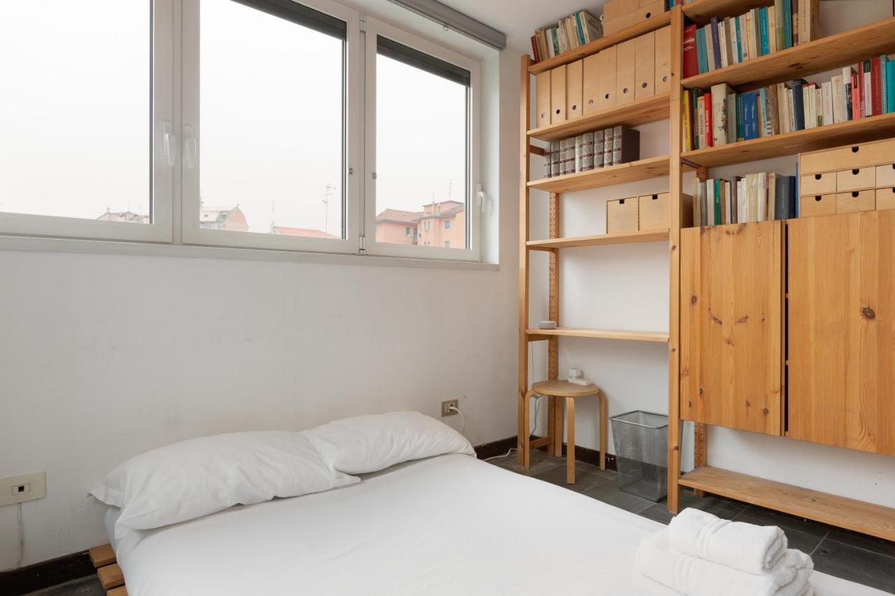 With Huge Terrace- Calvairate District Apartment *